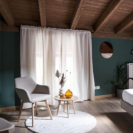 Апартаменты Charmescape Oldtown - 6 Min Walk To Berninaexpress Тирано Экстерьер фото